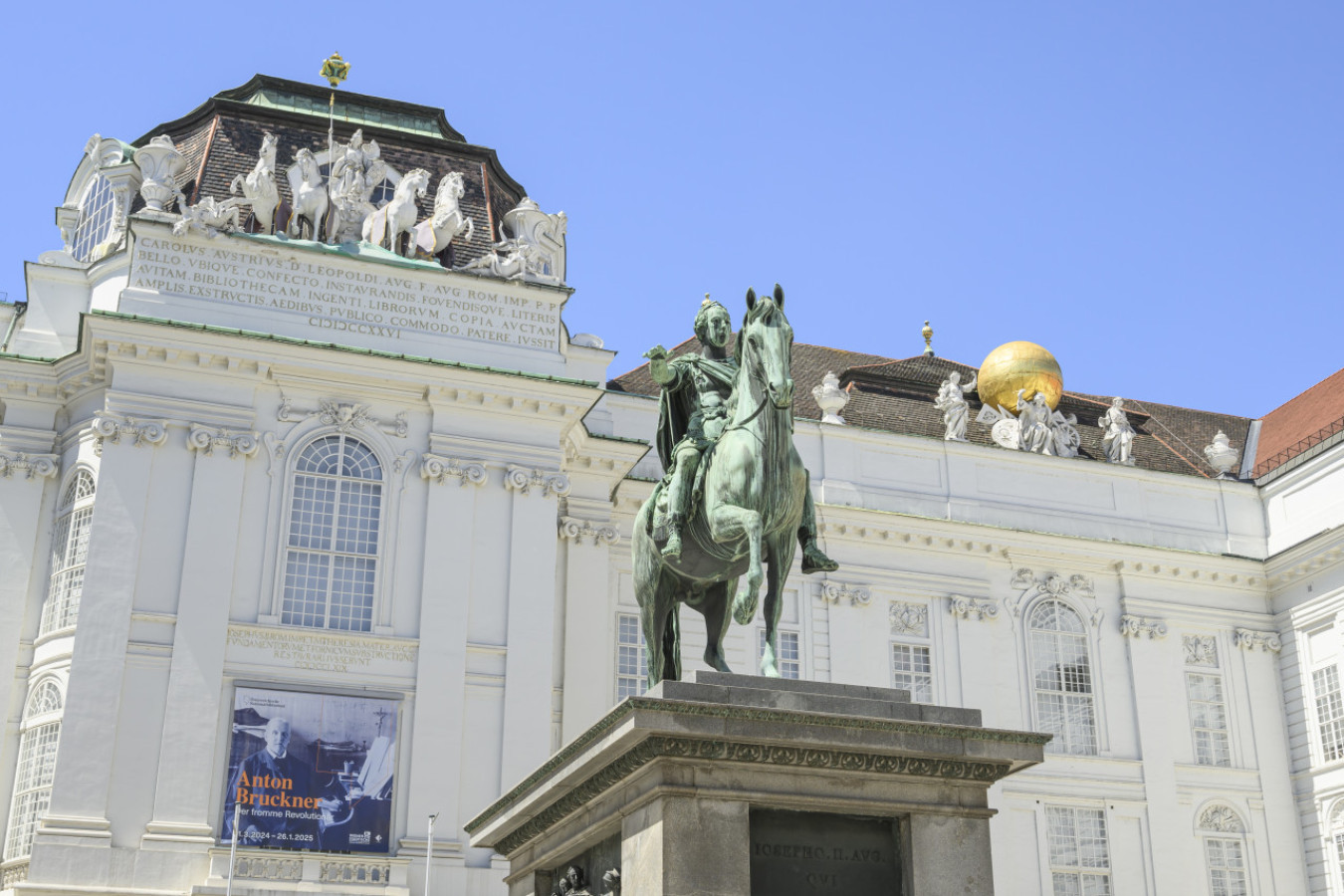 Palais Pálffy Studio with Kitchen near Hofburg — photo 32 of 40