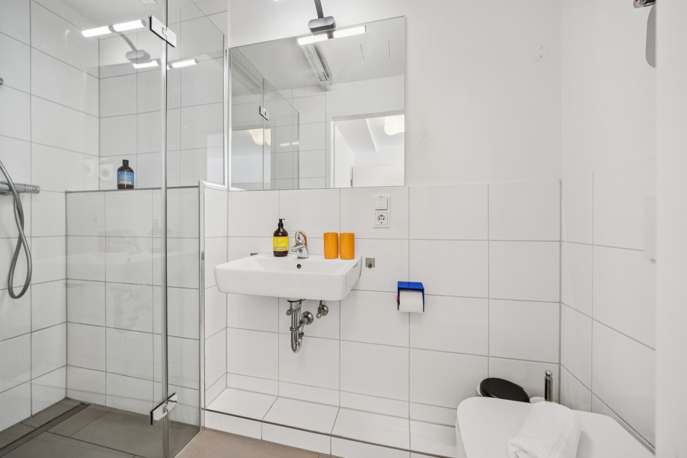 Arbio I Renovated 2 Bedroom Apart near Altonaer Fischmarkt — photo 25 of 40