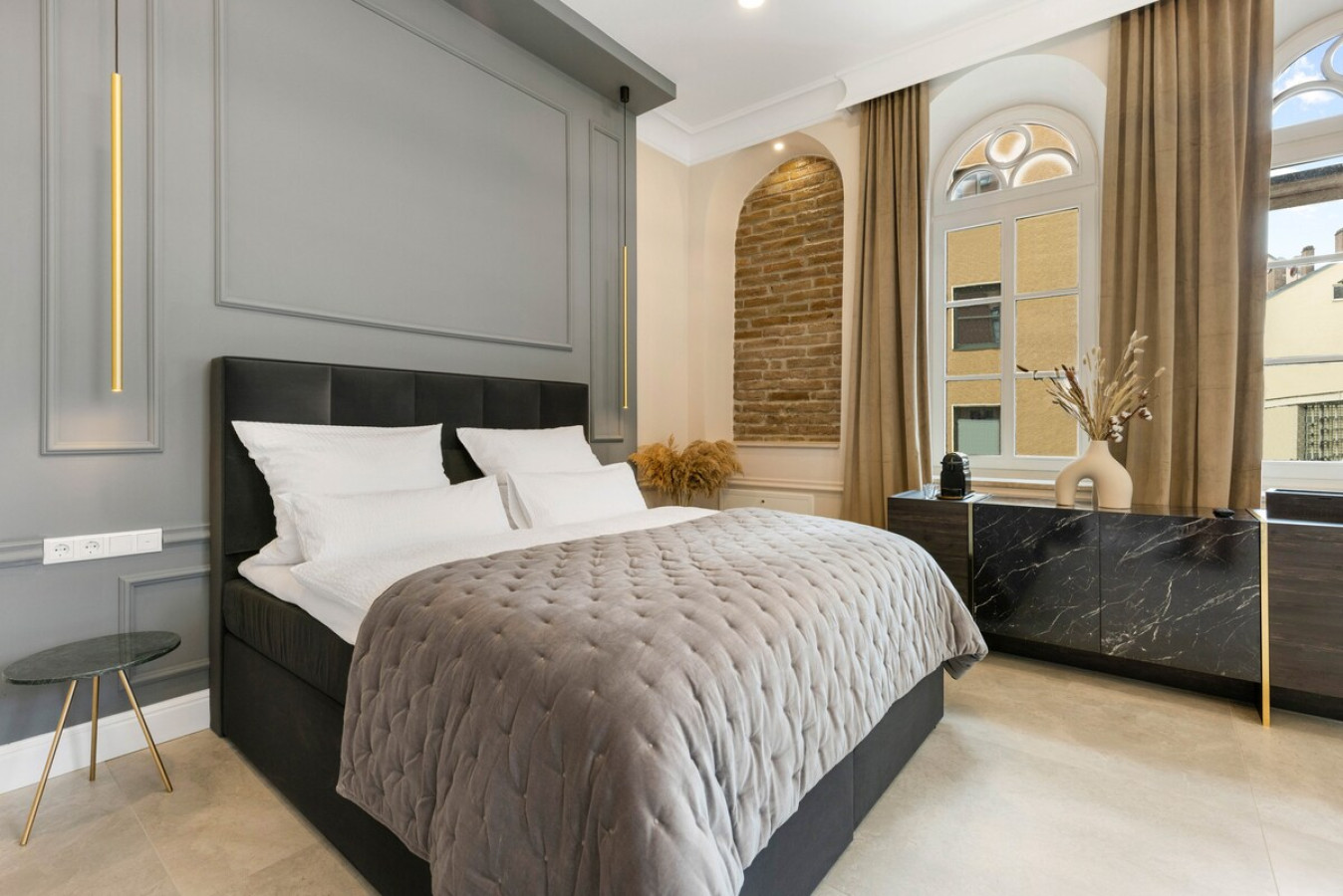 NEW | LUXUS Suite | Kingbed | Center — photo 34 of 40