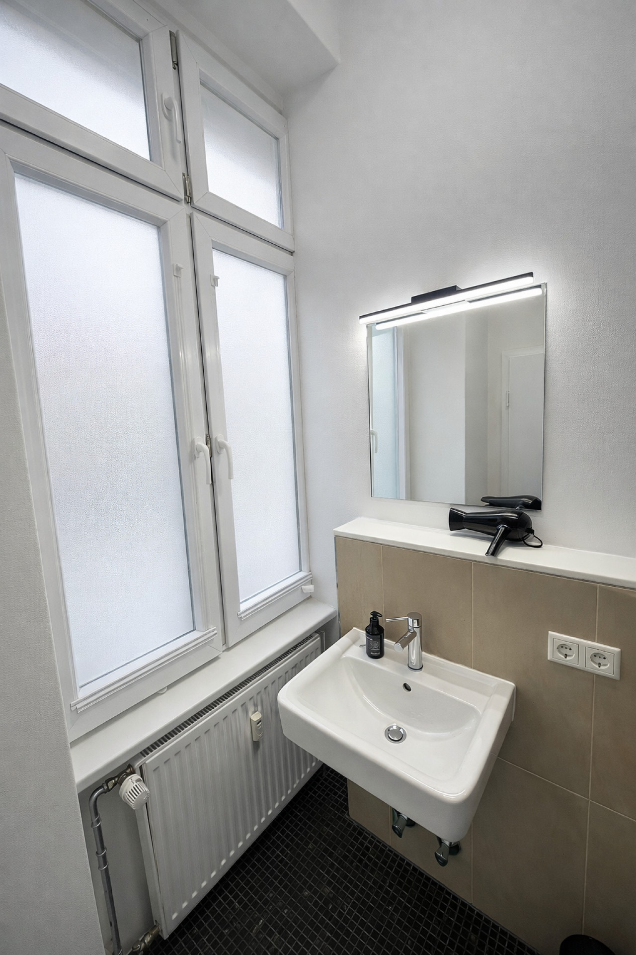 Arbio I Studio Apart Friedrichshain with Balcony — photo 18 of 35