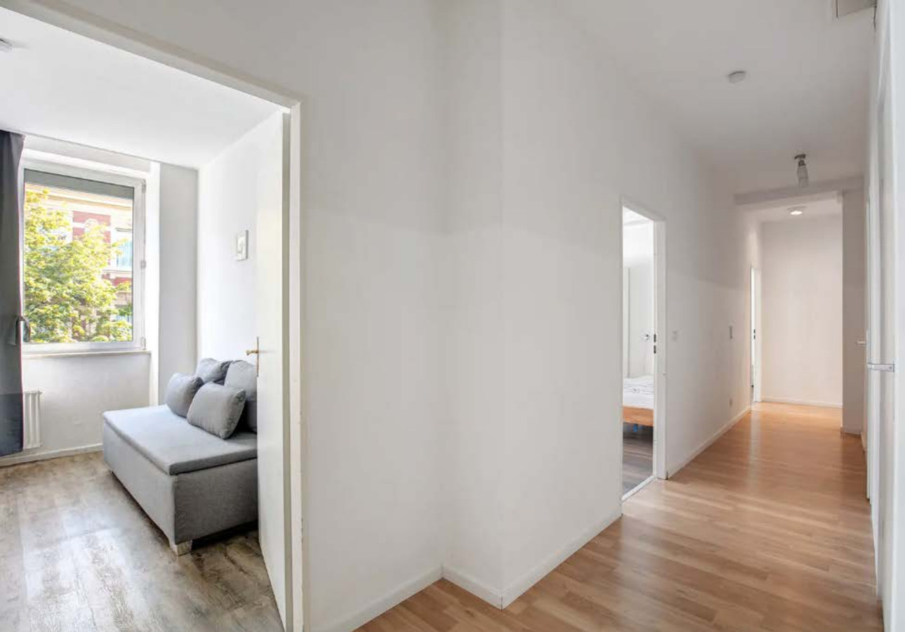 Central Berlin Stay 4BR Sleeps 15 - Jasmin — photo 22 of 37