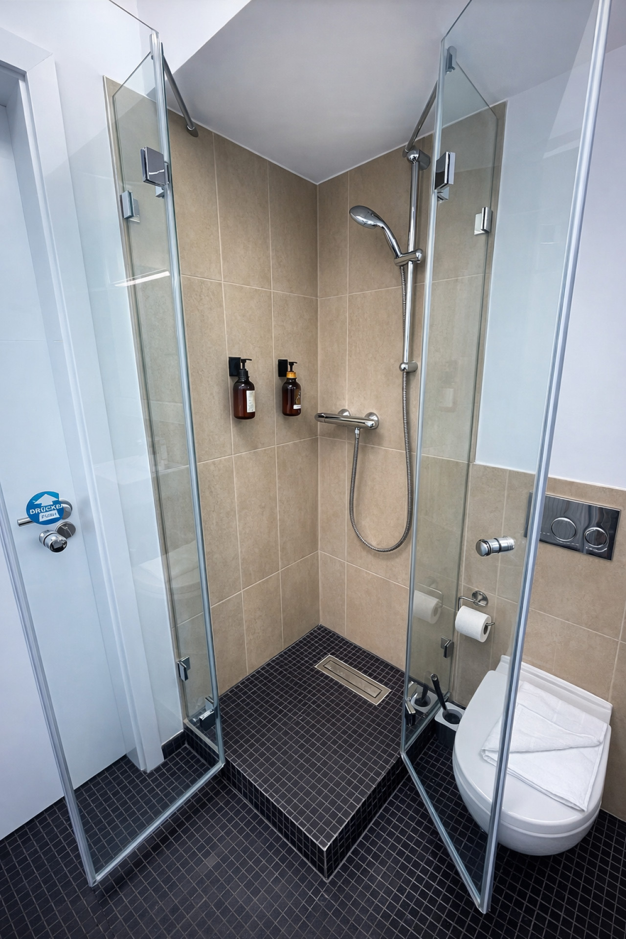 Arbio I Apartmently Studio with Kitchenette & AC — photo 32 of 32