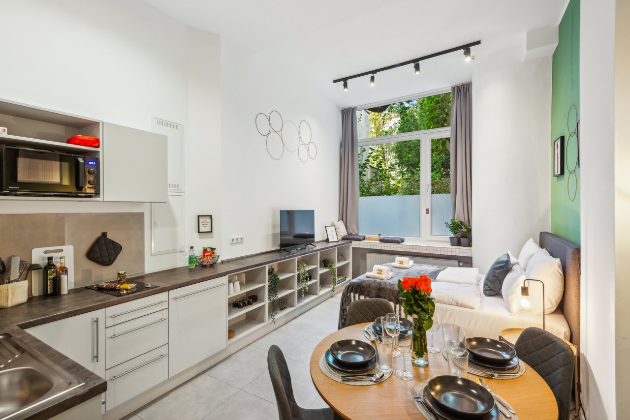 30qm *Design WOW Studio* | City | Ruhig | Hbf 100m — photo 33 of 40