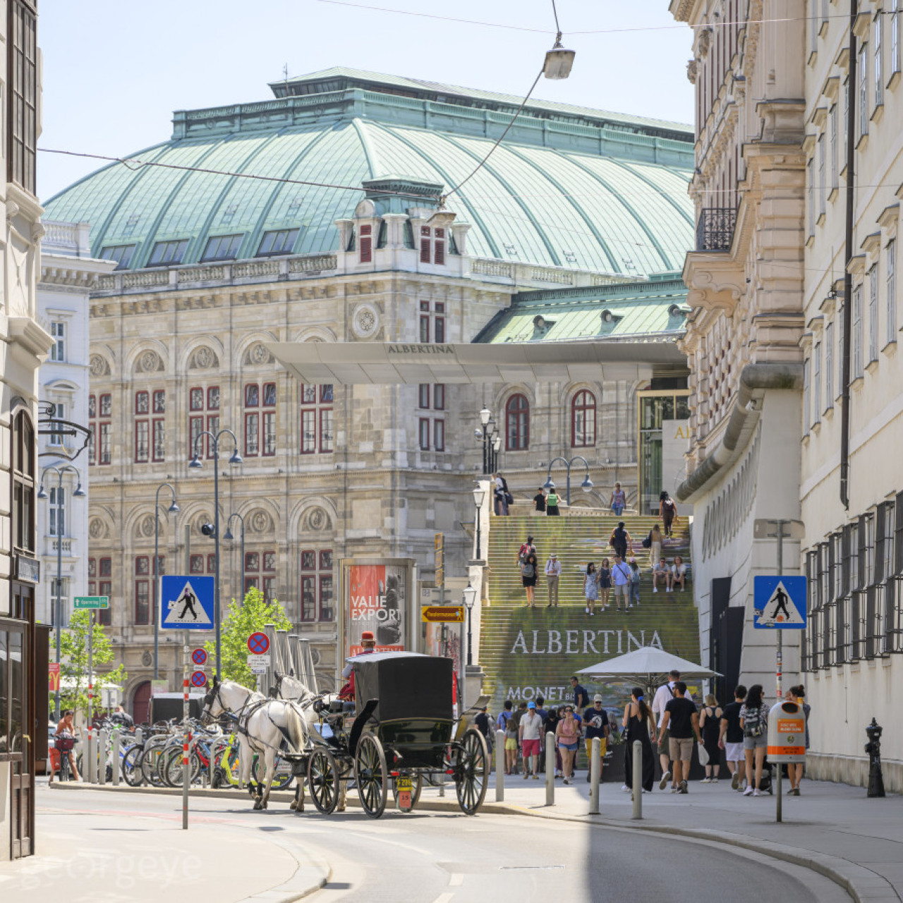 Palais Pálffy Studio with Kitchen near Hofburg — photo 33 of 40