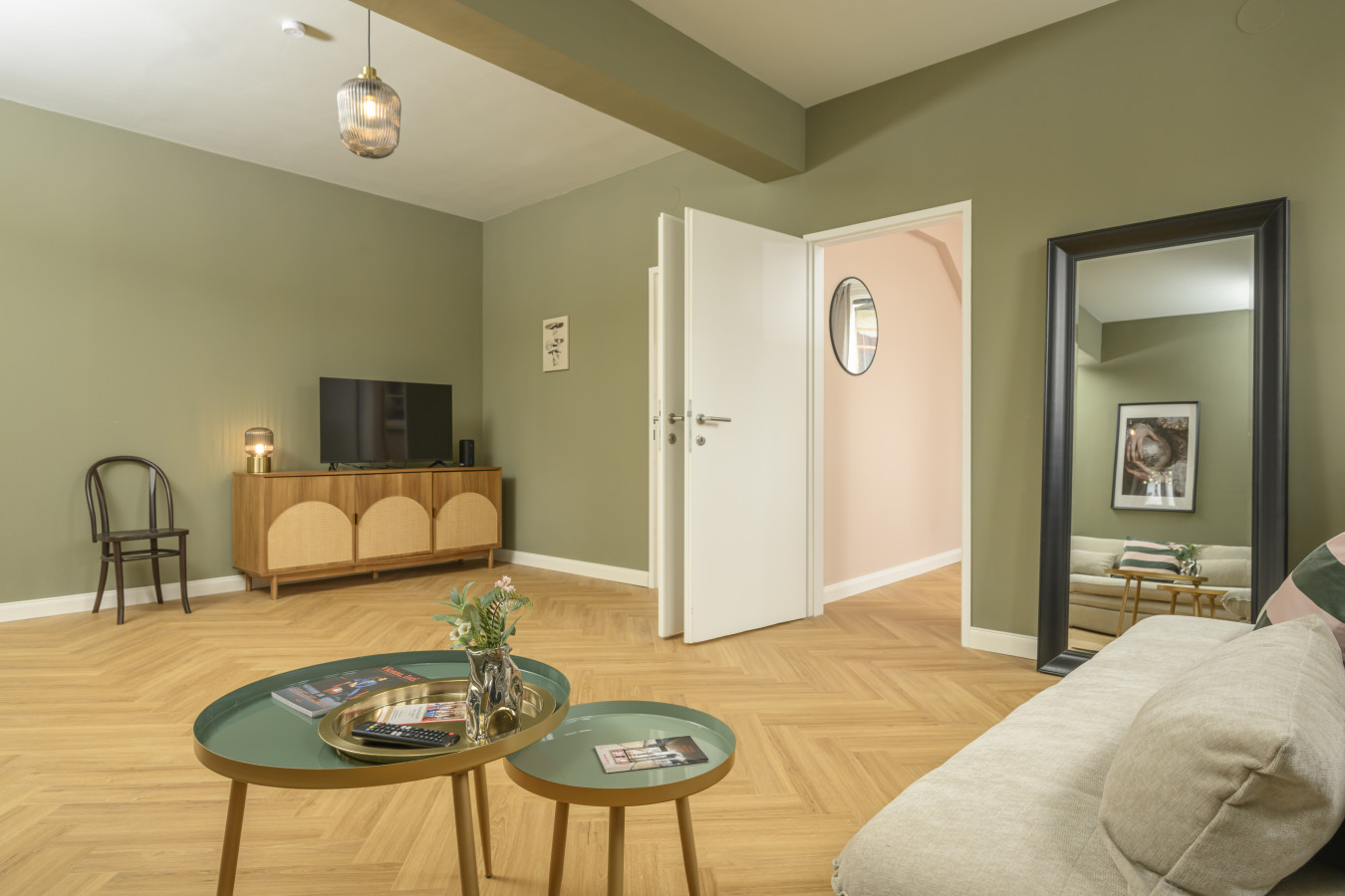 Palais Palffy I Spacious Apartment without Kitchen — photo 33 of 40