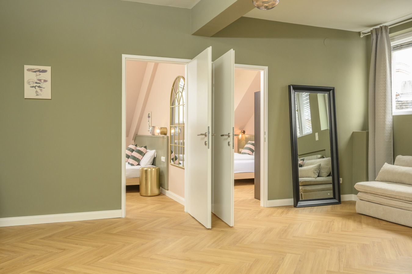 Palais Palffy I Spacious Apartment without Kitchen — photo 31 of 40