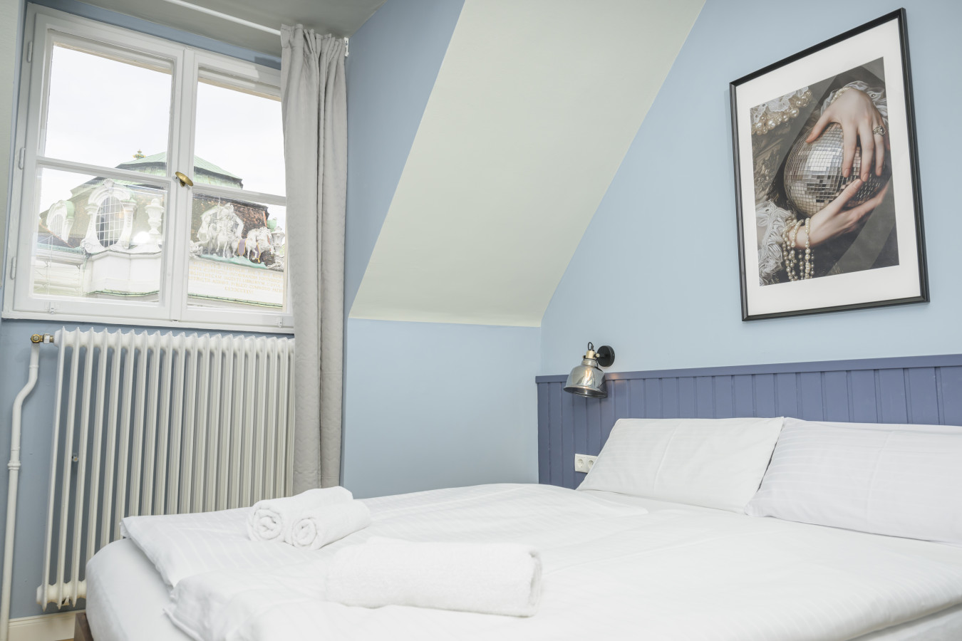 Palais Palffy Hotel Suite in Central Vienna — photo 30 of 40