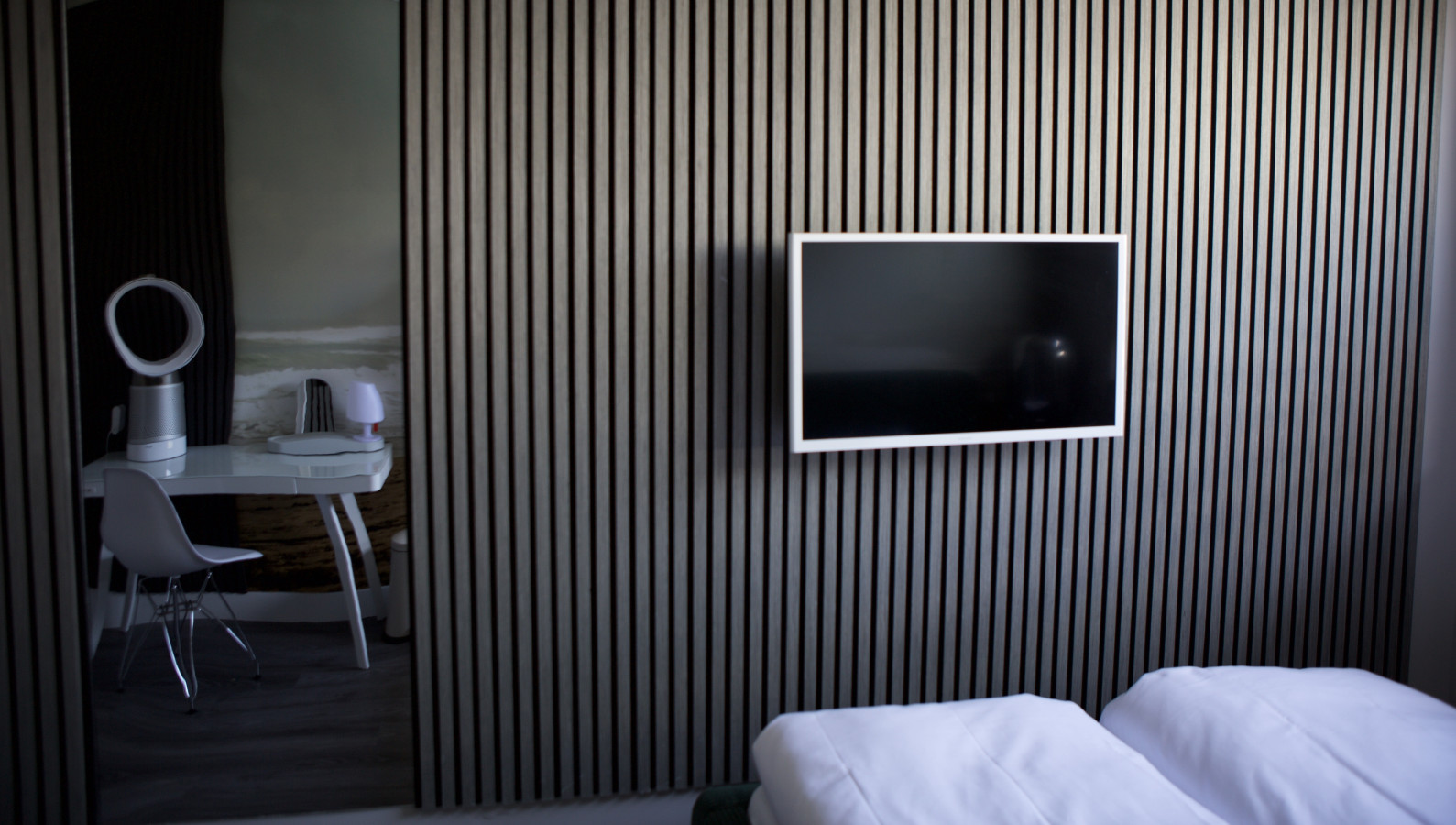 The Room.44 - S double Room with Shared Bathroom — photo 40 of 40
