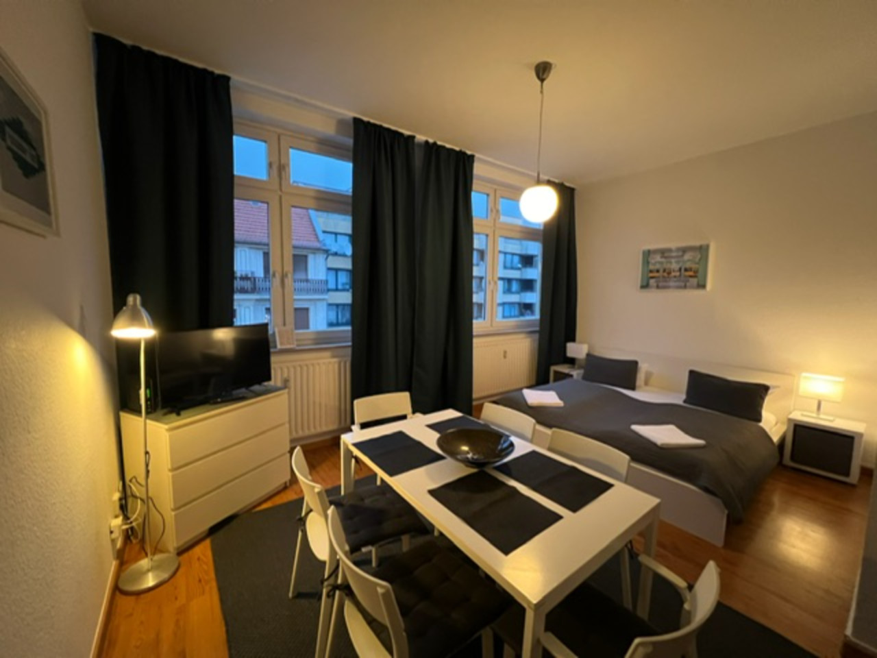 Spacious 3-Bedroom Apartment in Central Berlin — photo 13 of 20