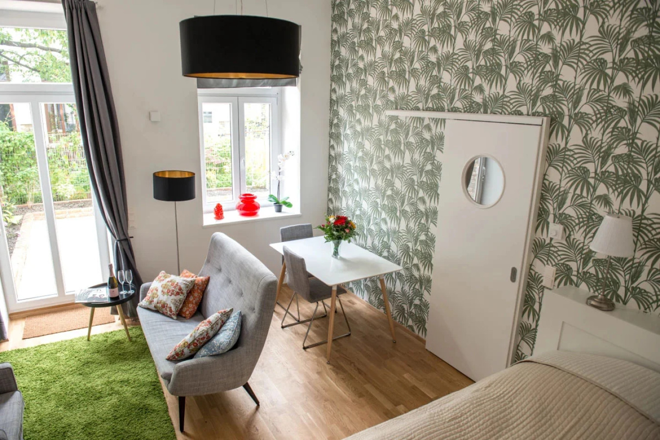 Boutique Garden Apartment 2 — photo 34 of 40