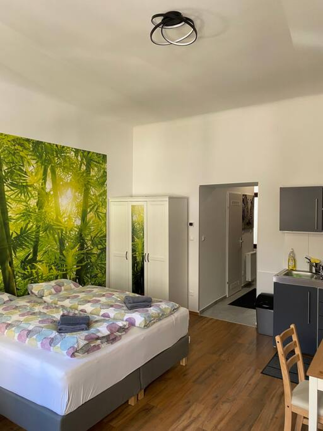 Cozy Studio Apart near Reumannplatz — photo 18 of 27
