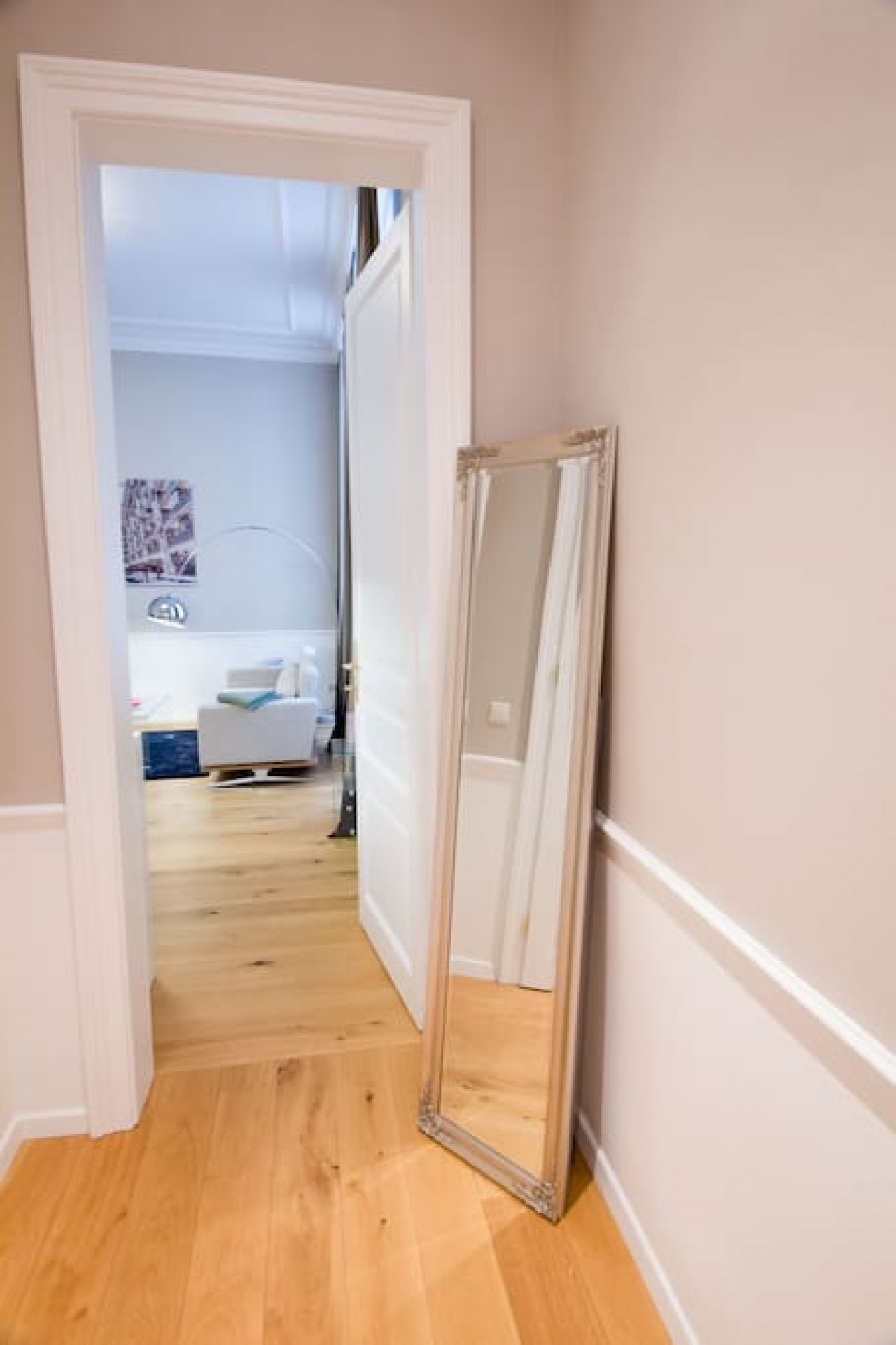 One-Bedroom Apartment with Terrace - Mai's apartments - Urania — photo 35 of 40