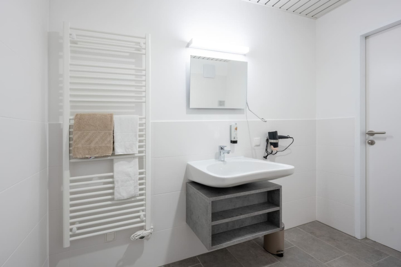Arbio I Disability Accessible Studio — photo 23 of 40