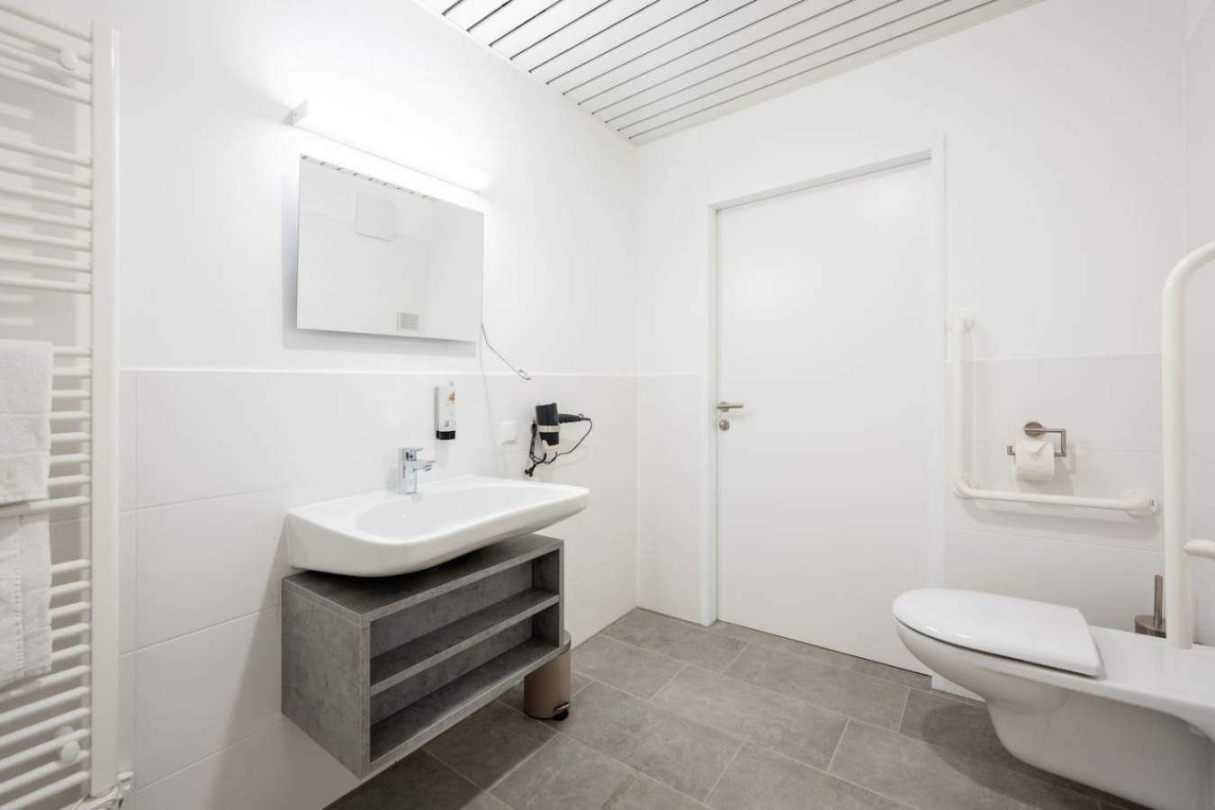 Arbio I Disability Accessible Studio — photo 26 of 40
