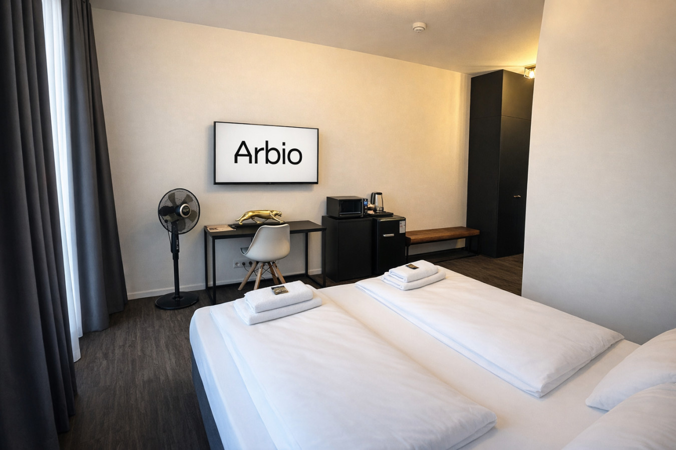 Arbio I Deluxe Studio with Juliet Balcony — photo 12 of 18